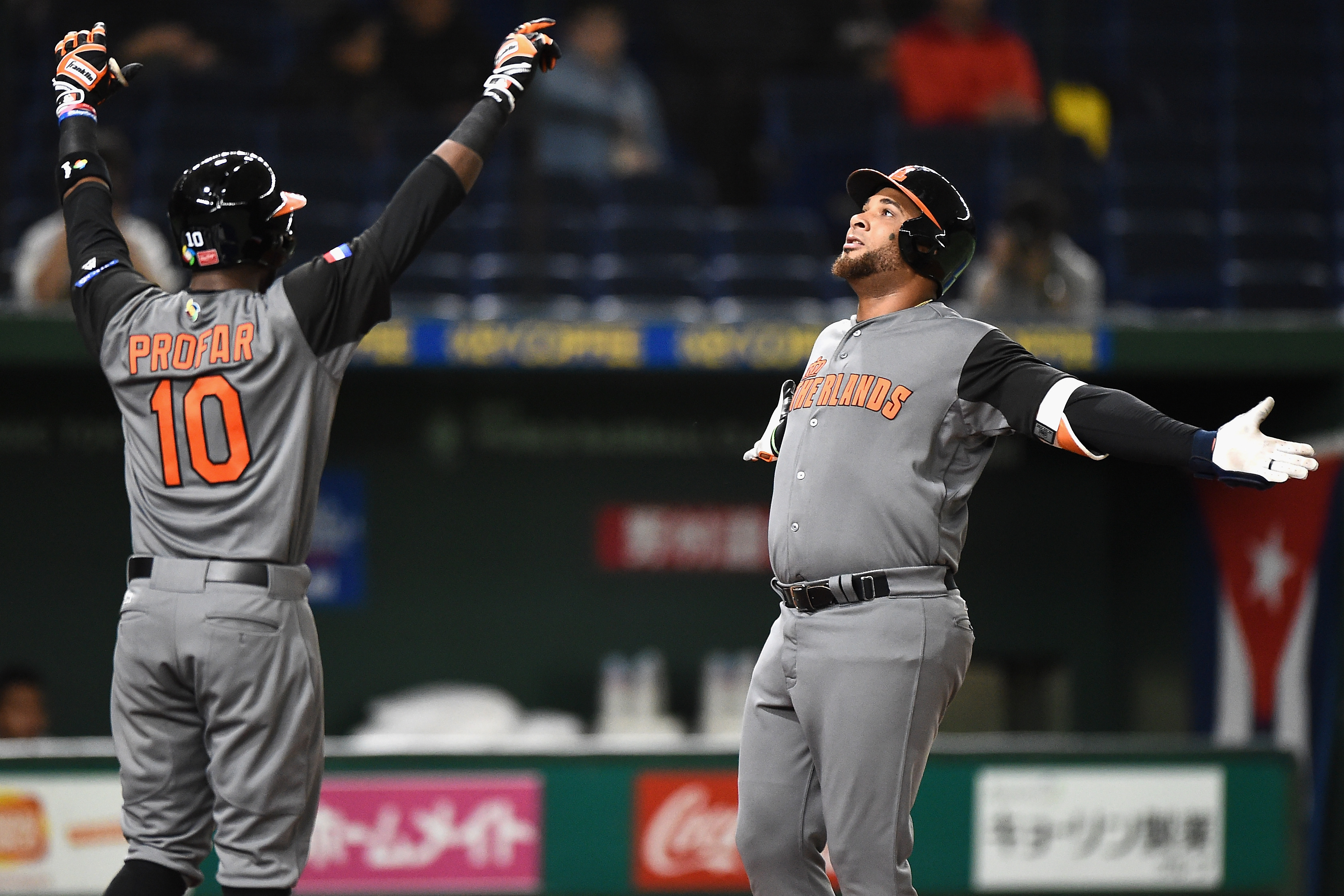 オランダ 東京ヤクルト バレンティンの二発でキューバ撃破 トップチーム Baseball Gate