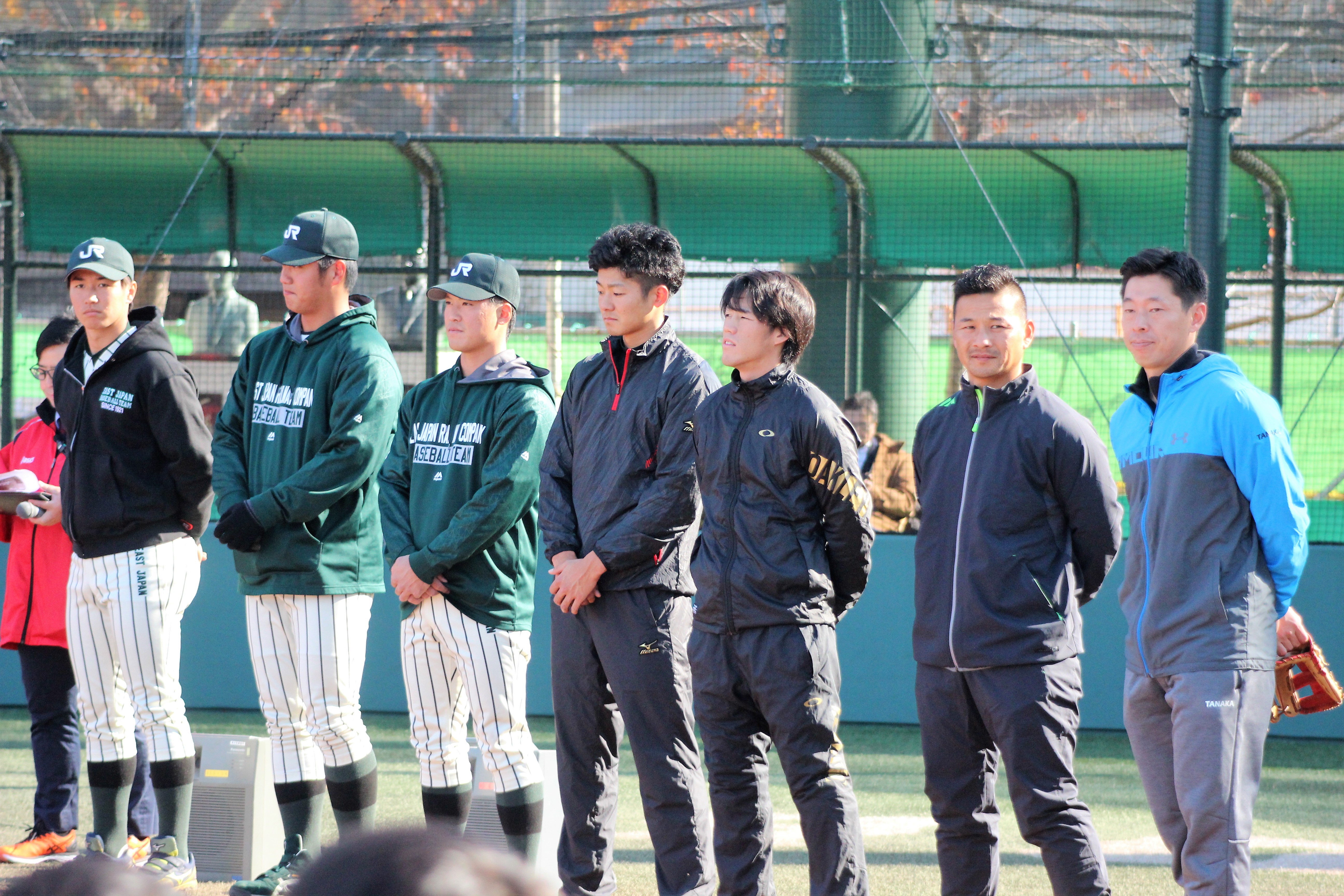 早稲田大obらによる プレイボール プロジェクト が開催 約160人の子供たちが 野球の楽しさ に触れる 北海道日本ハム Baseball Gate