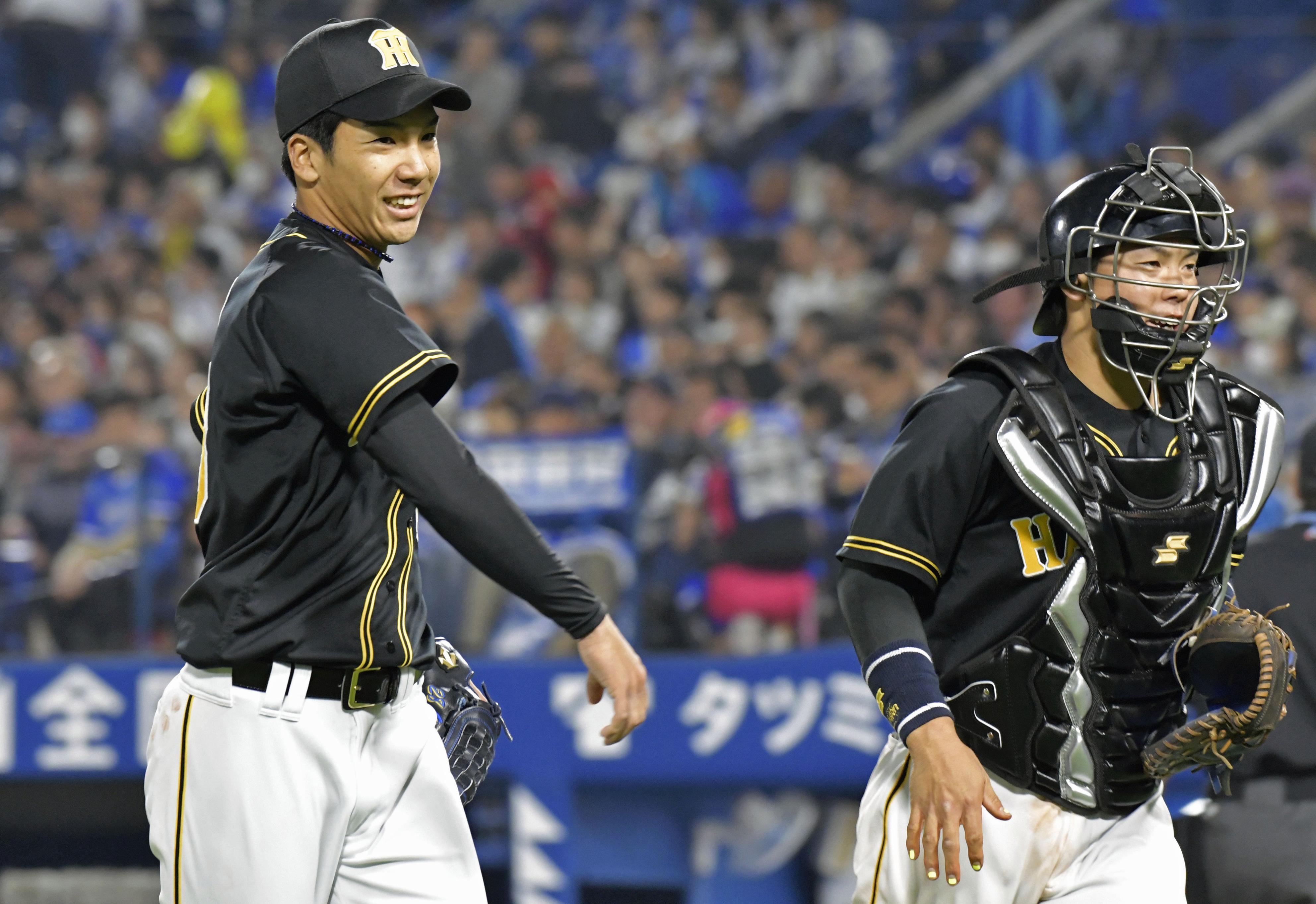 横浜スタジアム9月27日18時～対阪神 内野⚾SS席 ４枚 売れ筋