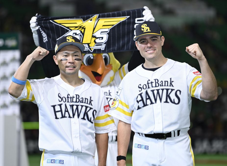 ムーアが7回ノーヒット投球！中村晃が先制2ラン＆タイムリー