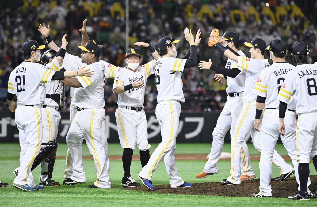 ソフトバンクが圧倒v 日本シリーズ史上初の2年連続4連勝で4年連続11度目の日本一 11 25 Smbc日本シリーズ 第4戦 プロ野球 Baseball Gate